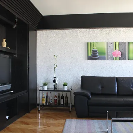 Apartment Tina